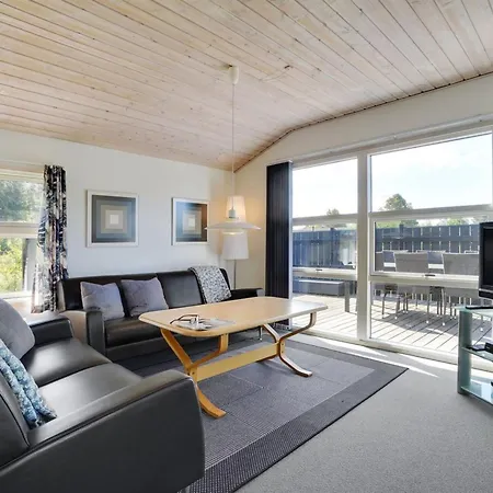 Ordan - 800m From The Sea By Interhome
